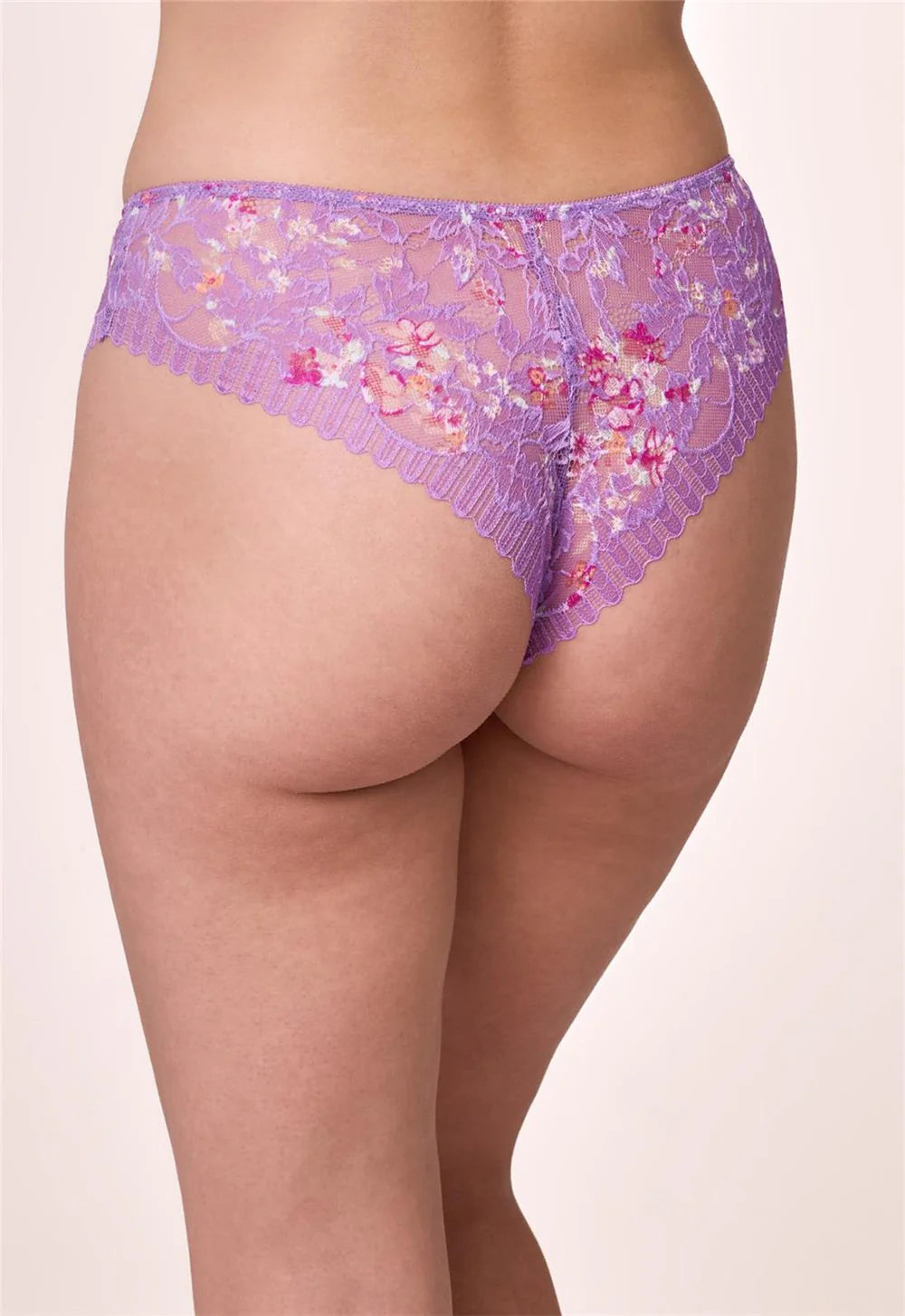 Montelle 9001 Signature Lace Brazilian in Tulip Field