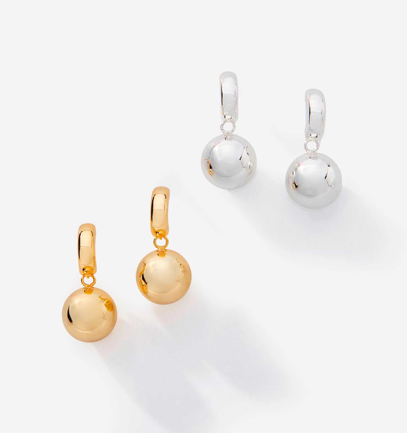 Gold or Silver Studded Earring