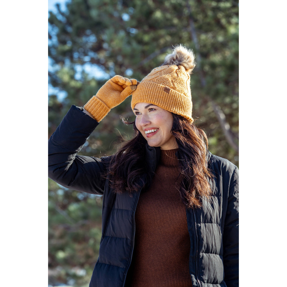 Britt's Knits Pom Hat Black