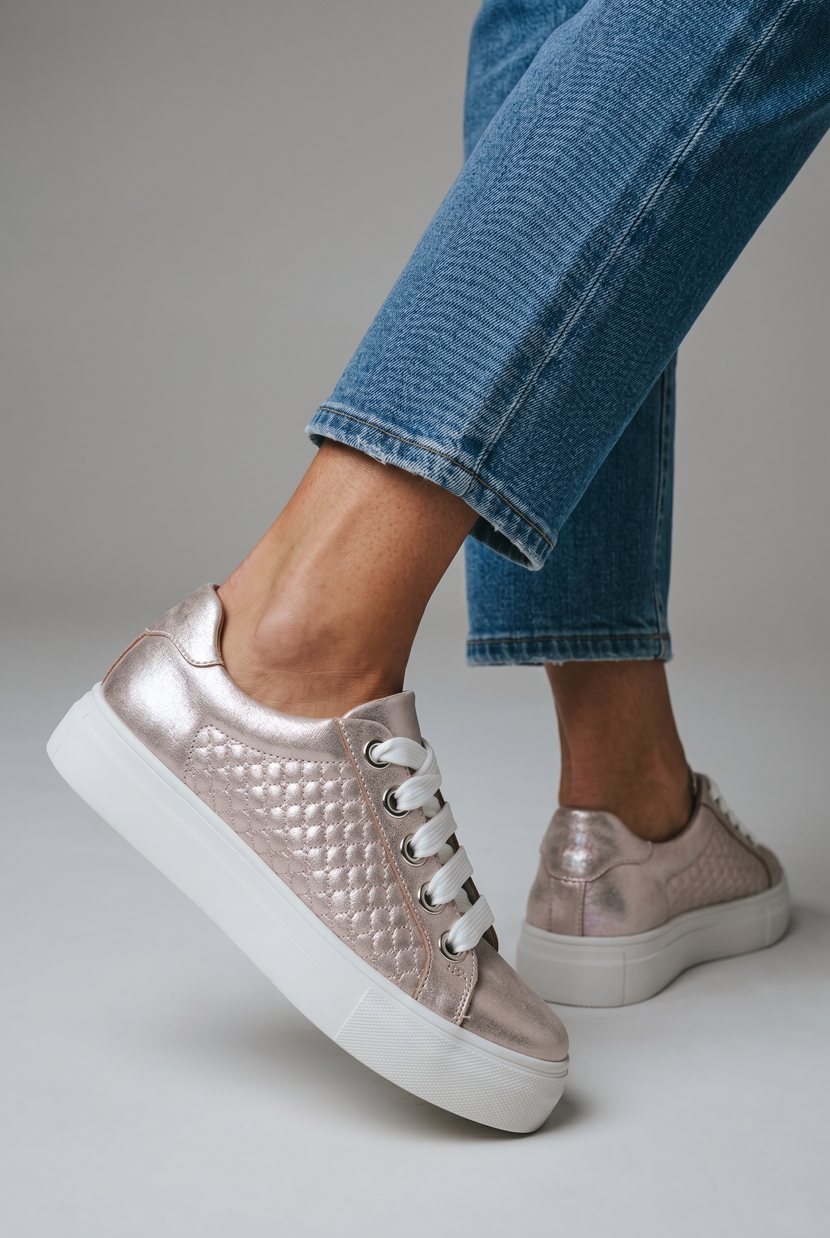 SALE Tyche Lennon Stone Płatform Sneaker