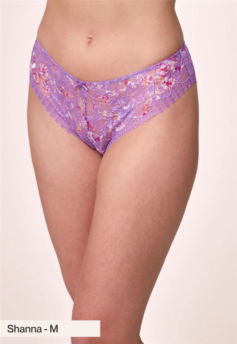Montelle 9001 Signature Lace Brazilian in Tulip Field