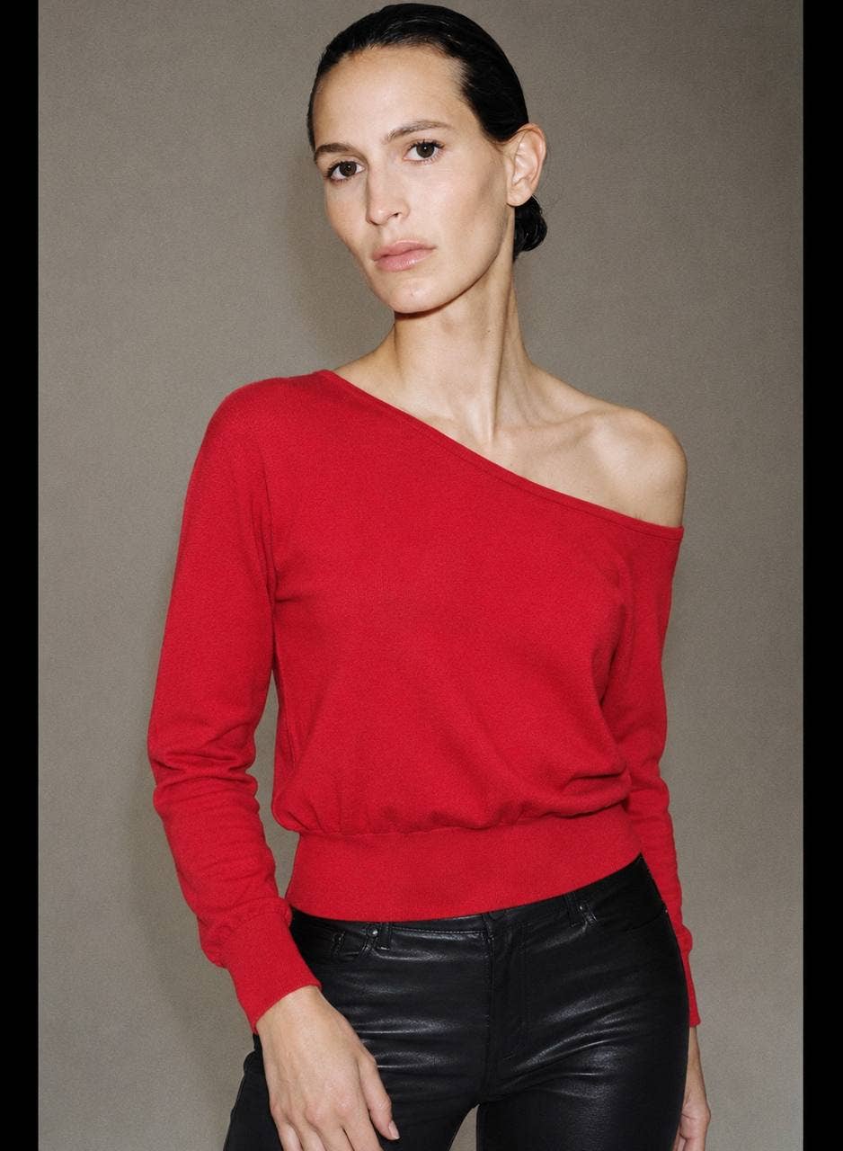 Off-the-Shoulder Long-Sleeve Knit Fall Sweater: Crimson Red