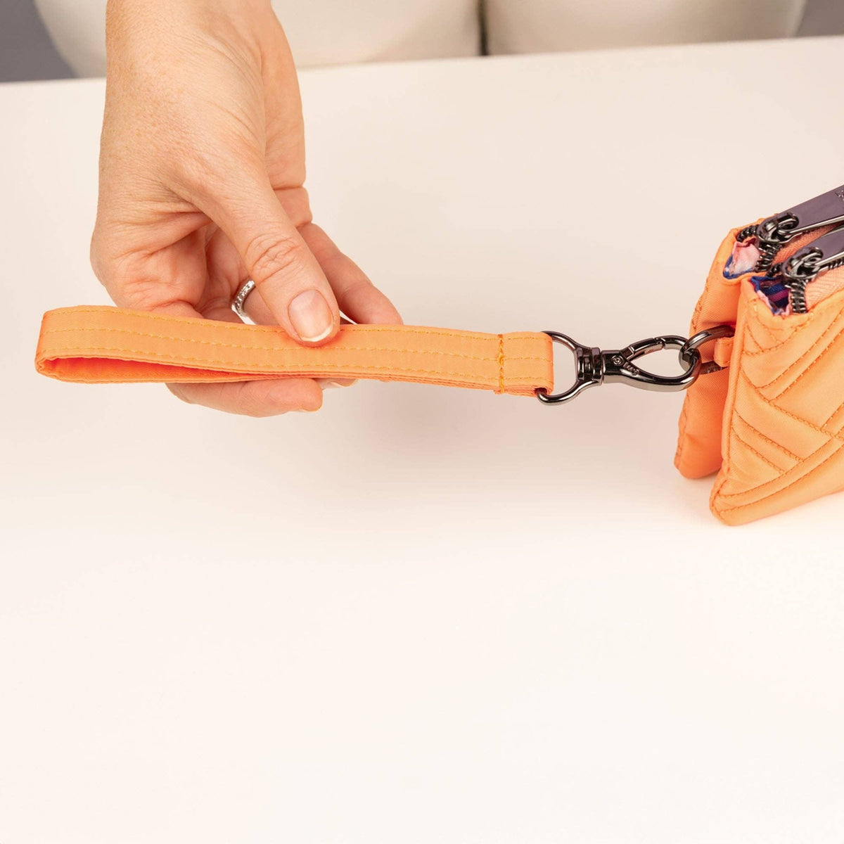 Frolic RFID Wristlet: BLACK
