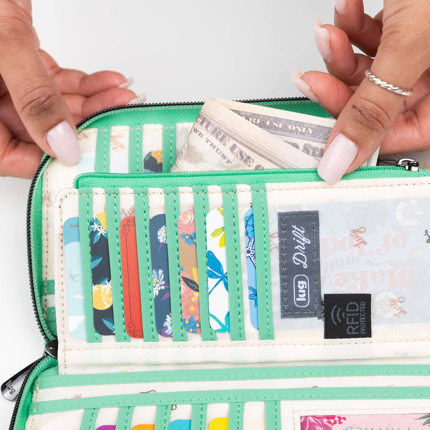 LUG Drift CloudGo RFID Wallet: QUARTZ PINK