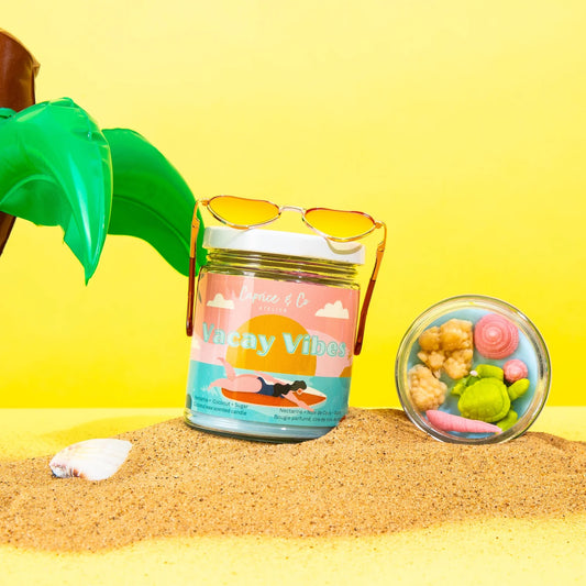 Vacay Vibe Candle - Nectarine + Coconut + Sugar