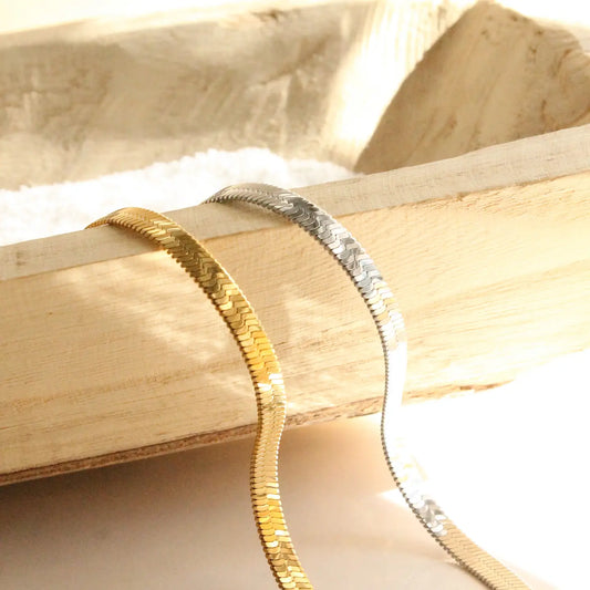 Sunlit Herringbone Necklace