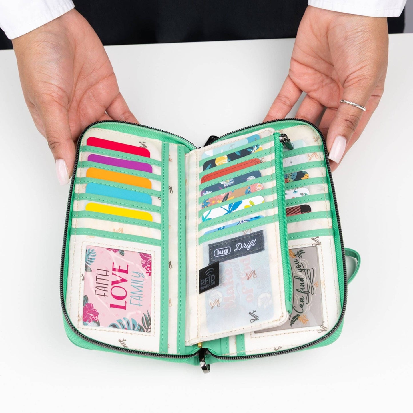 LUG Drift CloudGo RFID Wallet: QUARTZ PINK