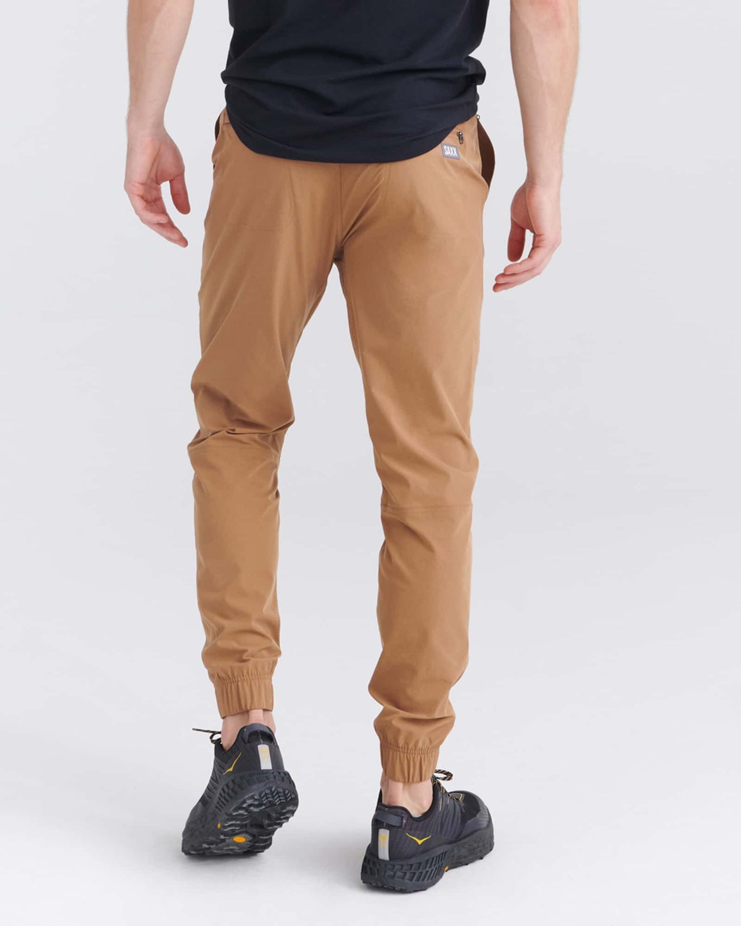 SAXX GO TO TOWN Joggers in Toasted Coconut